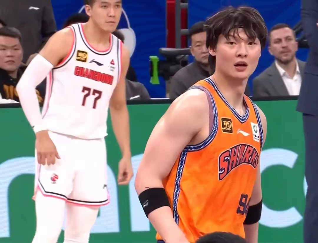 九游官方平台-包含广州队迎CBA季后赛关键赛，加时末段内部沟通，压力陡增，赛季目标并未改变的词条